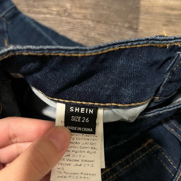 SHEIN Dark Blue Jean Shorts - Picture 3 of 3